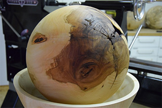 Holzkugel